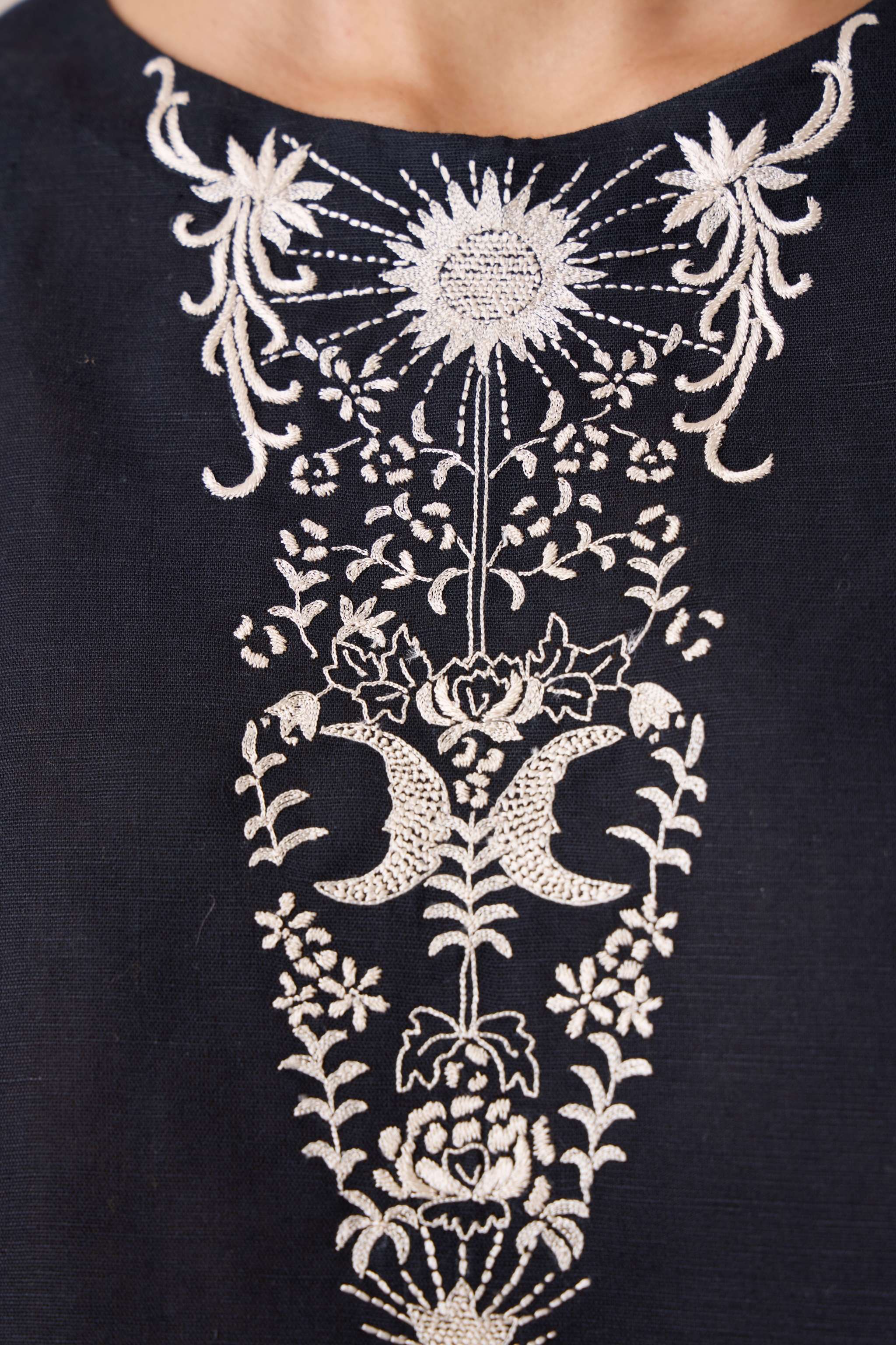 Evora Black Embroidered Top - Image 5