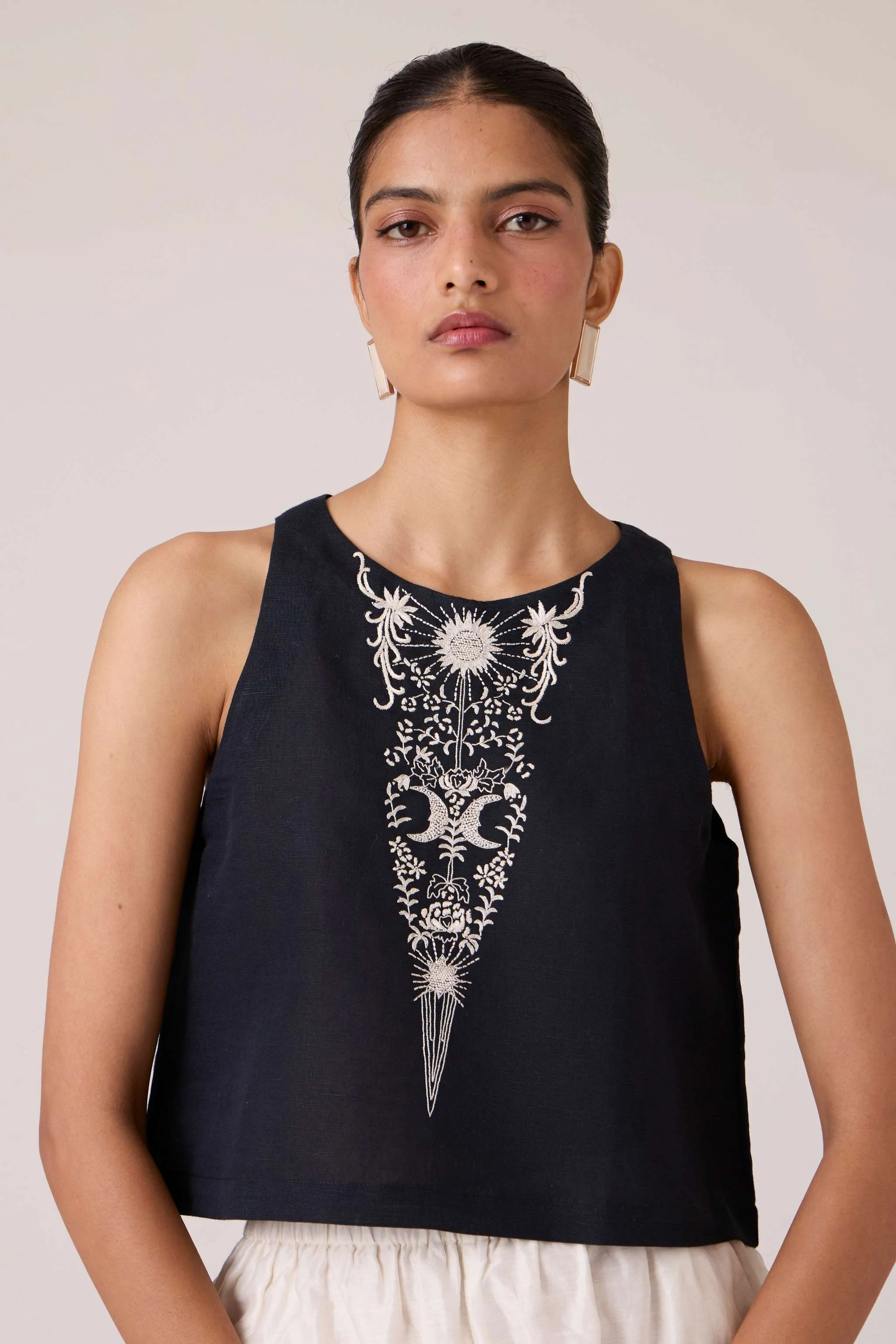 Evora Black Embroidered Top - Image 6