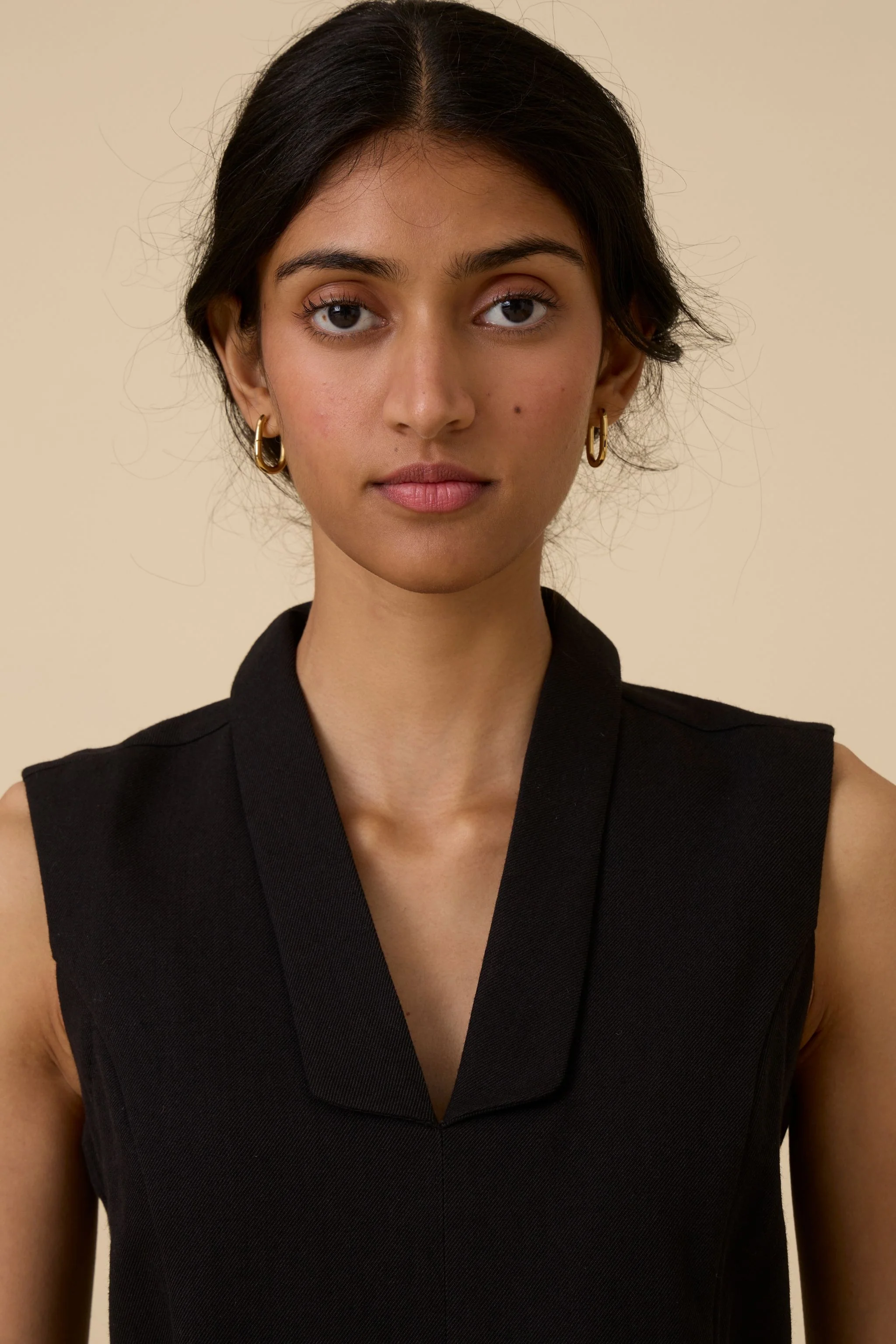 Maira Black Waistcoat - Image 3