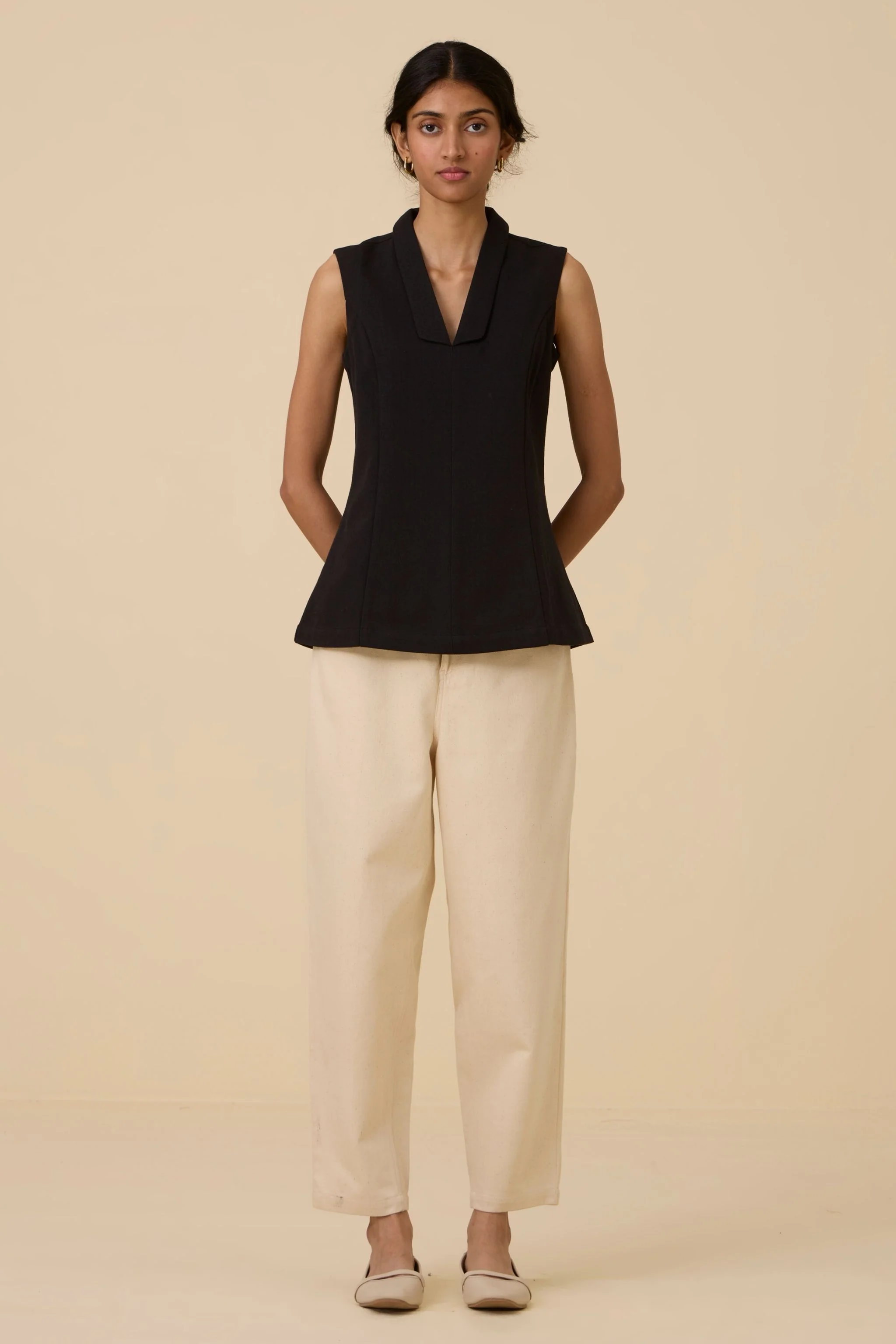 Maira Black Waistcoat - Image 8