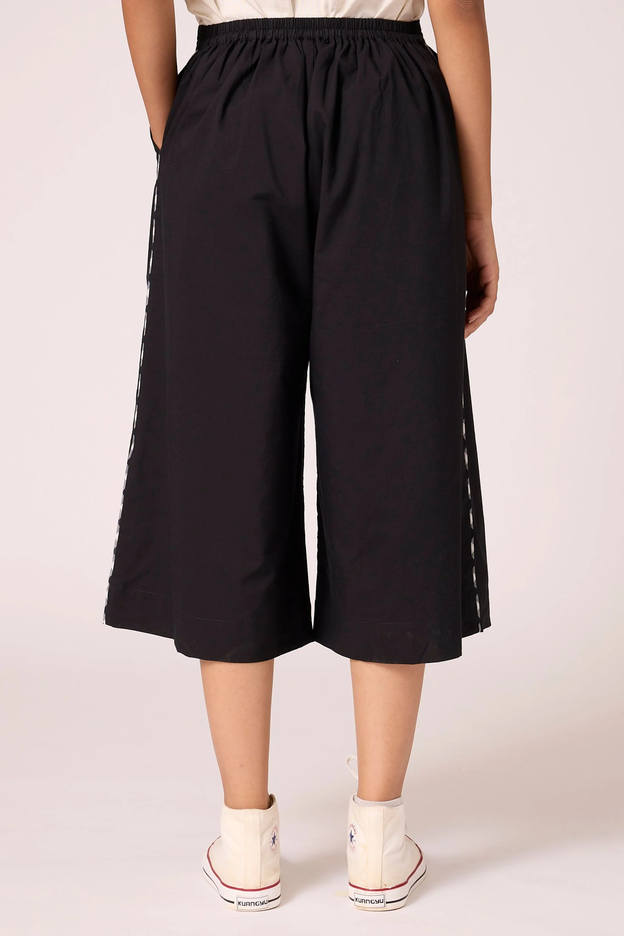 Milovat - Pants - Image 3