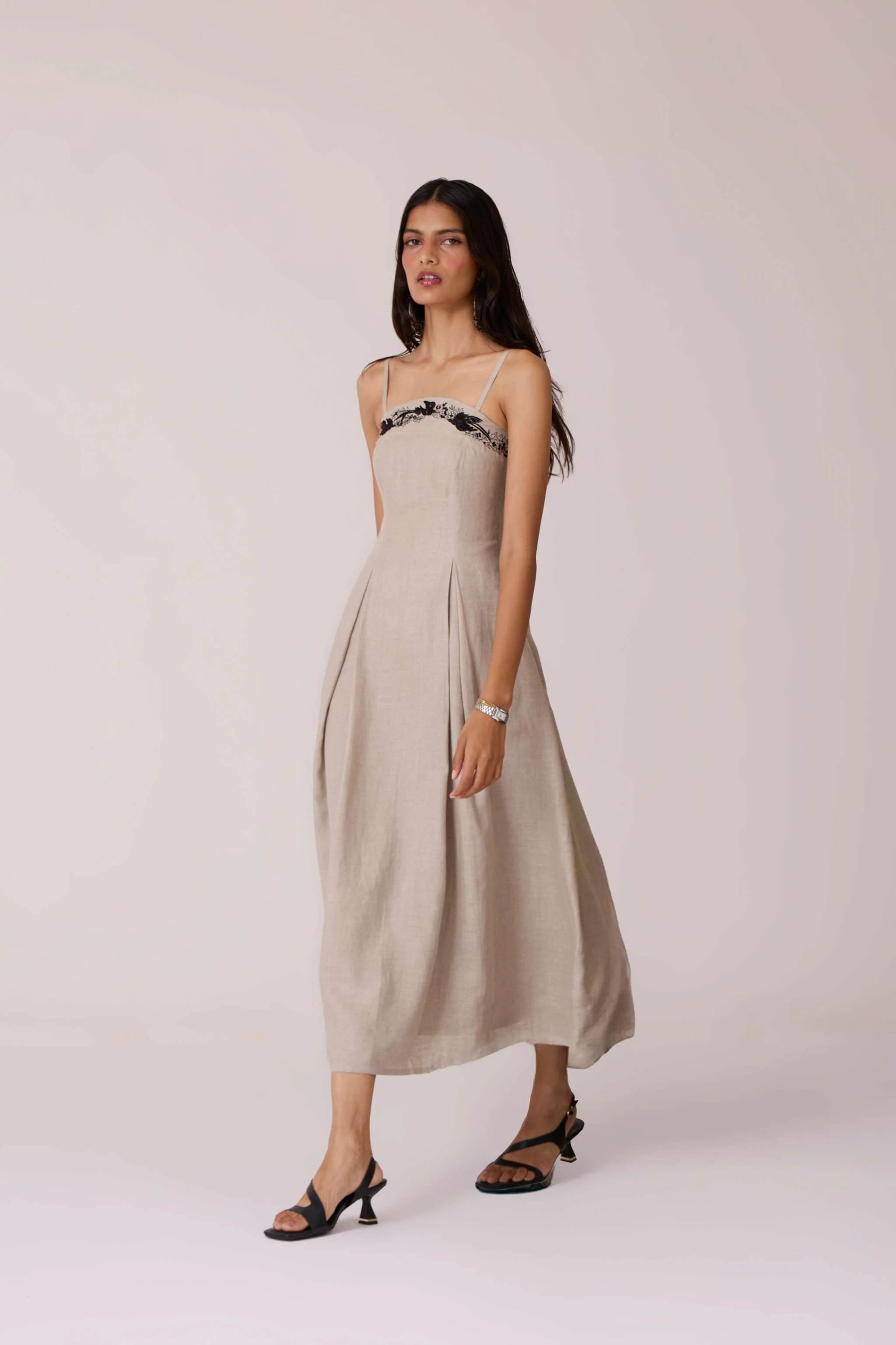 Suhjan Beige Linen Dress - Image 12