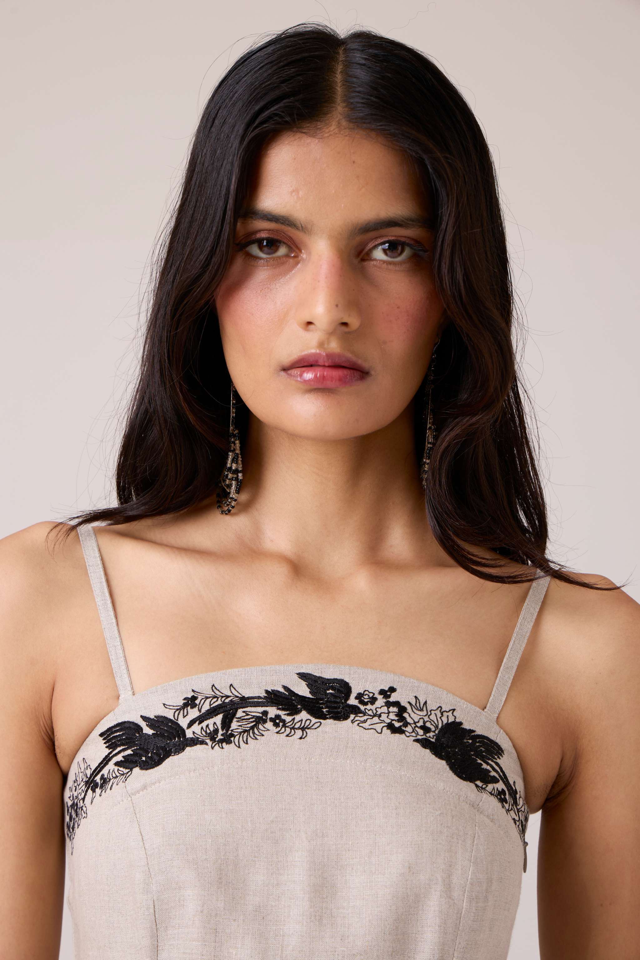 Suhjan Beige Linen Dress - Image 5