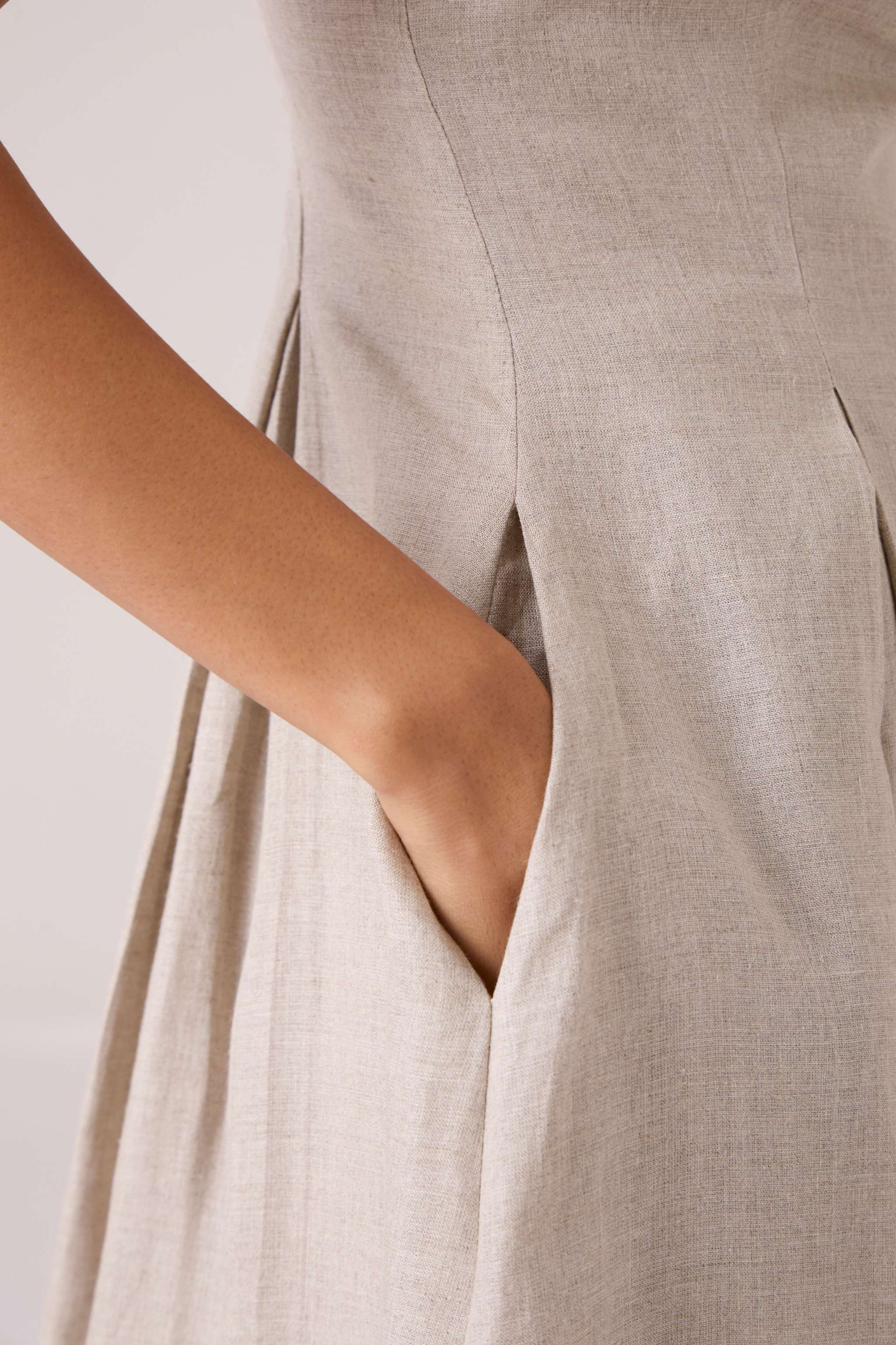 Suhjan Beige Linen Dress - Image 9