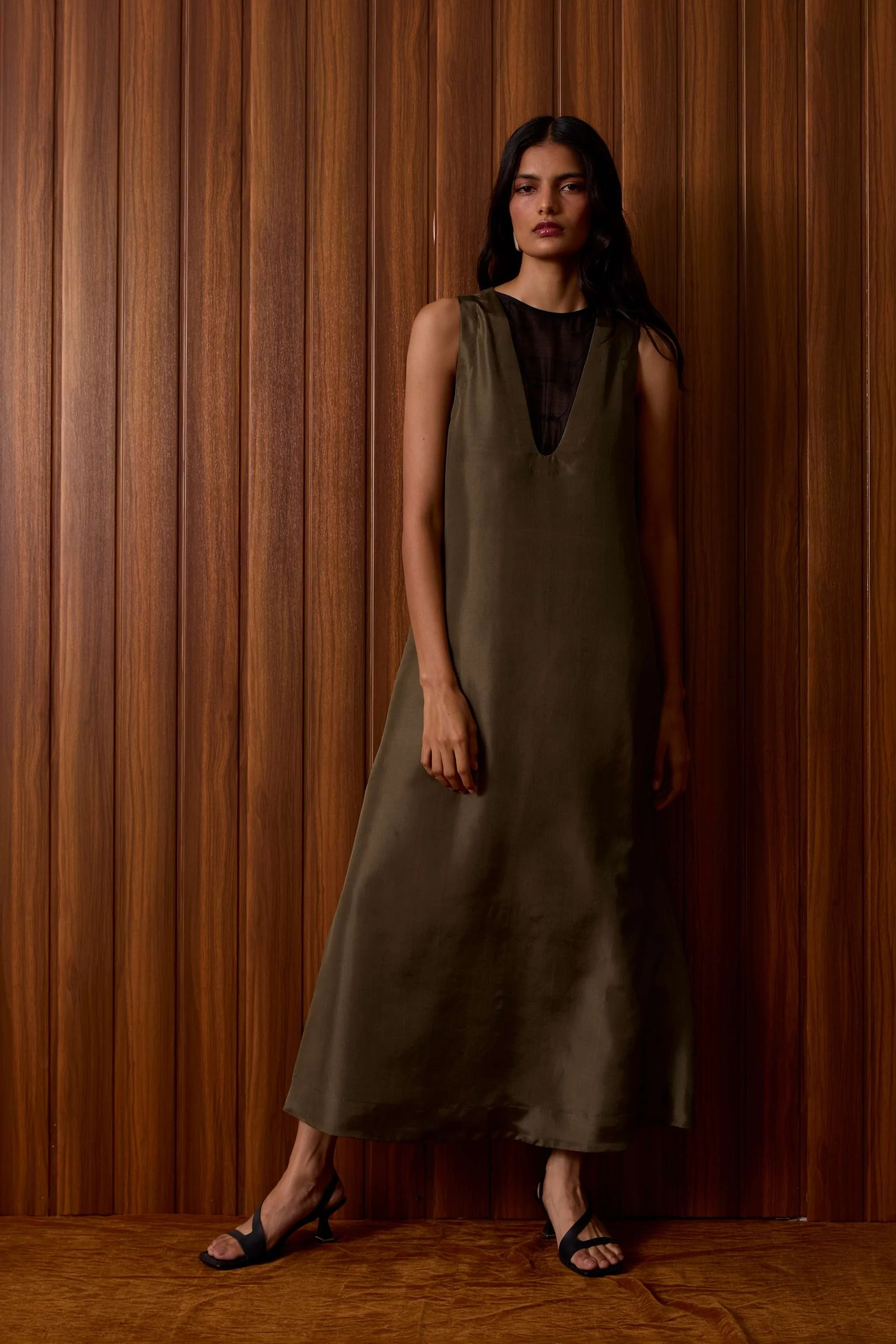 Velyra Olive Silk Dress - Image 17