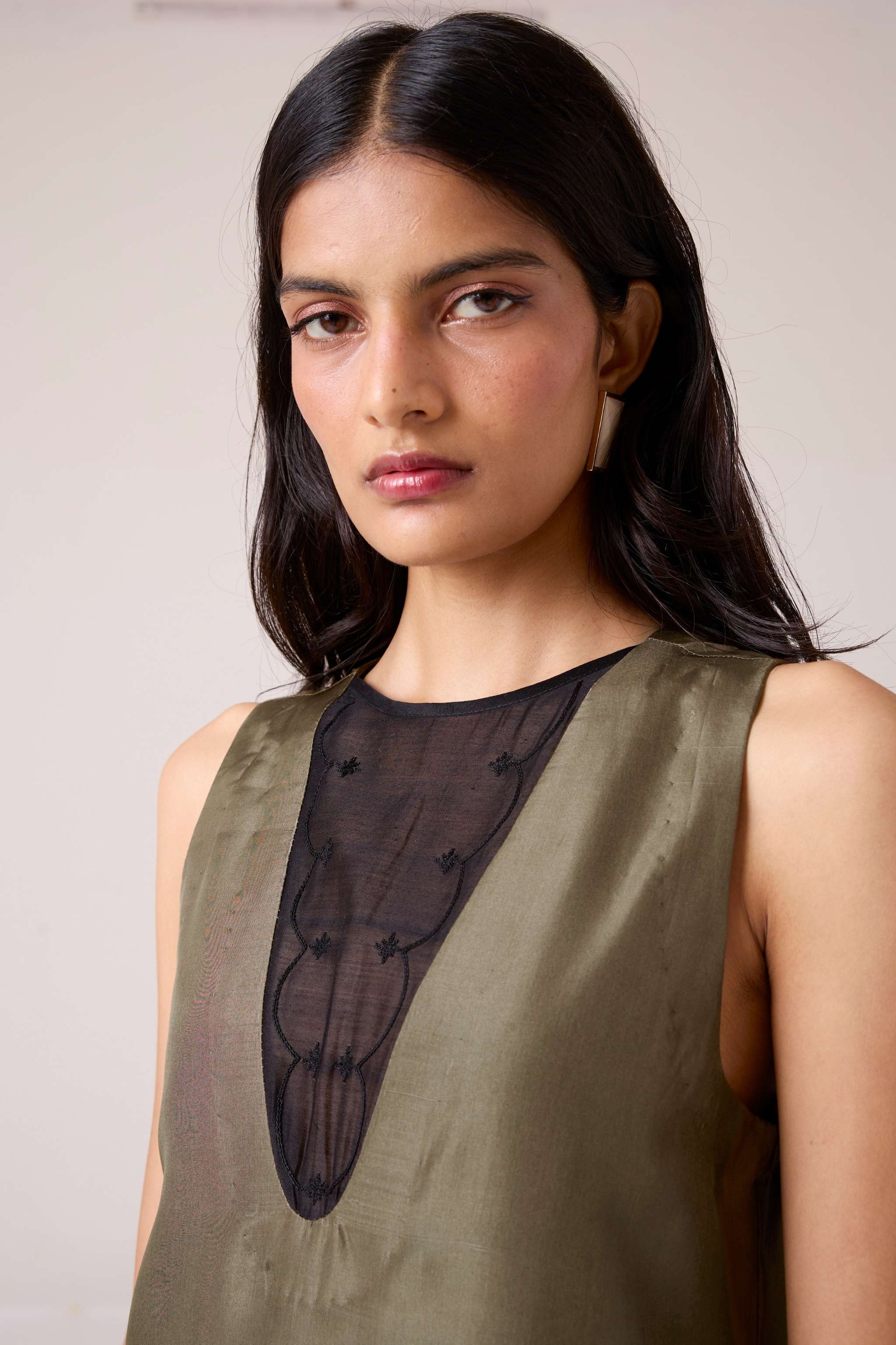 Velyra Olive Silk Dress - Image 8